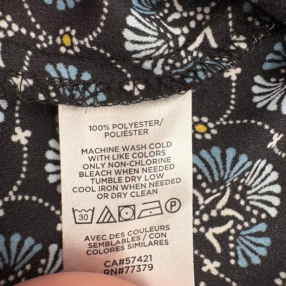 Loft Womens Short Sleeve Blouse Size Small Black & Blue Floral Pattern - Picture 3 of 5